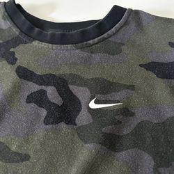 Nike dry fit sweater