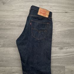 501s levi’s 34 by 32