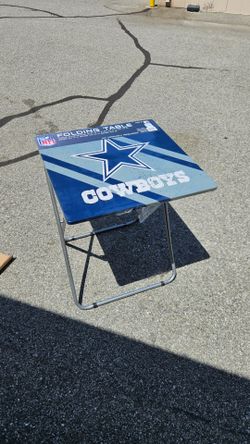Cowboys foldable dinner table
