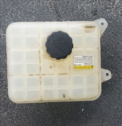 07-11 Ssangyong Actyon Coolant Reservoir Tank