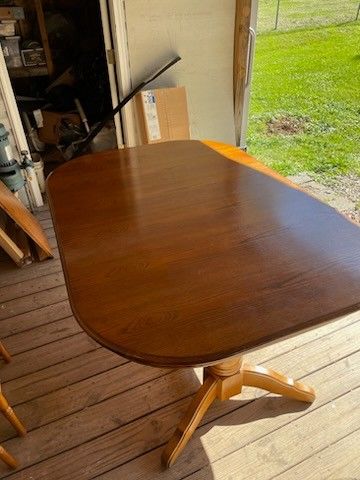 Dining Table *4 Chairs*2 Arm Chairs*2 Additional  Leaf
