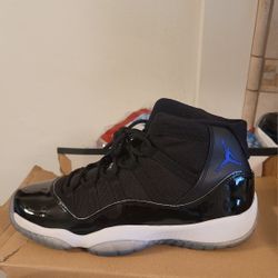 Jordan 11 Space Jam 