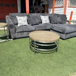 Living Room Center /  Coffee Table And Two End Table