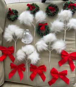 Lot of 17 Vintage Christmas Holiday Craft Decorations Wreaths Bows Pom Picks &Bauble Add a cozy, festive touch to your holiday crafting or home decor 
