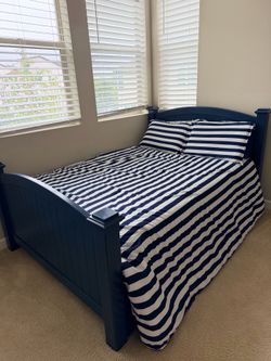 FREE-Full size bed w/Storage + Dresser