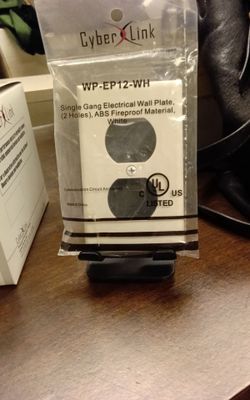 Electrical wall plate cover ( White) New in Box