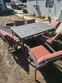 Free patio table