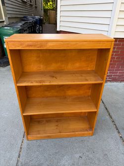 Very good condition a hardwood shelf