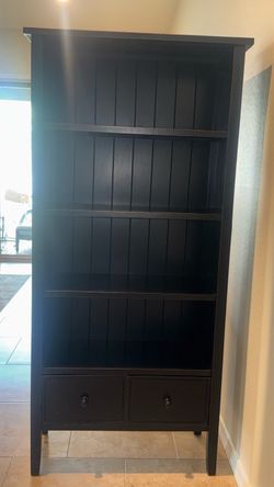 Bookshelf - beautiful great condition!!