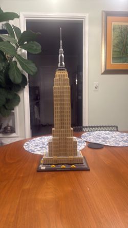 Lego Empire State Building - Rare - Retired Product