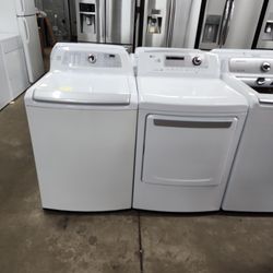 Lg Kenmore Large Capacity Washer Dryer Set 