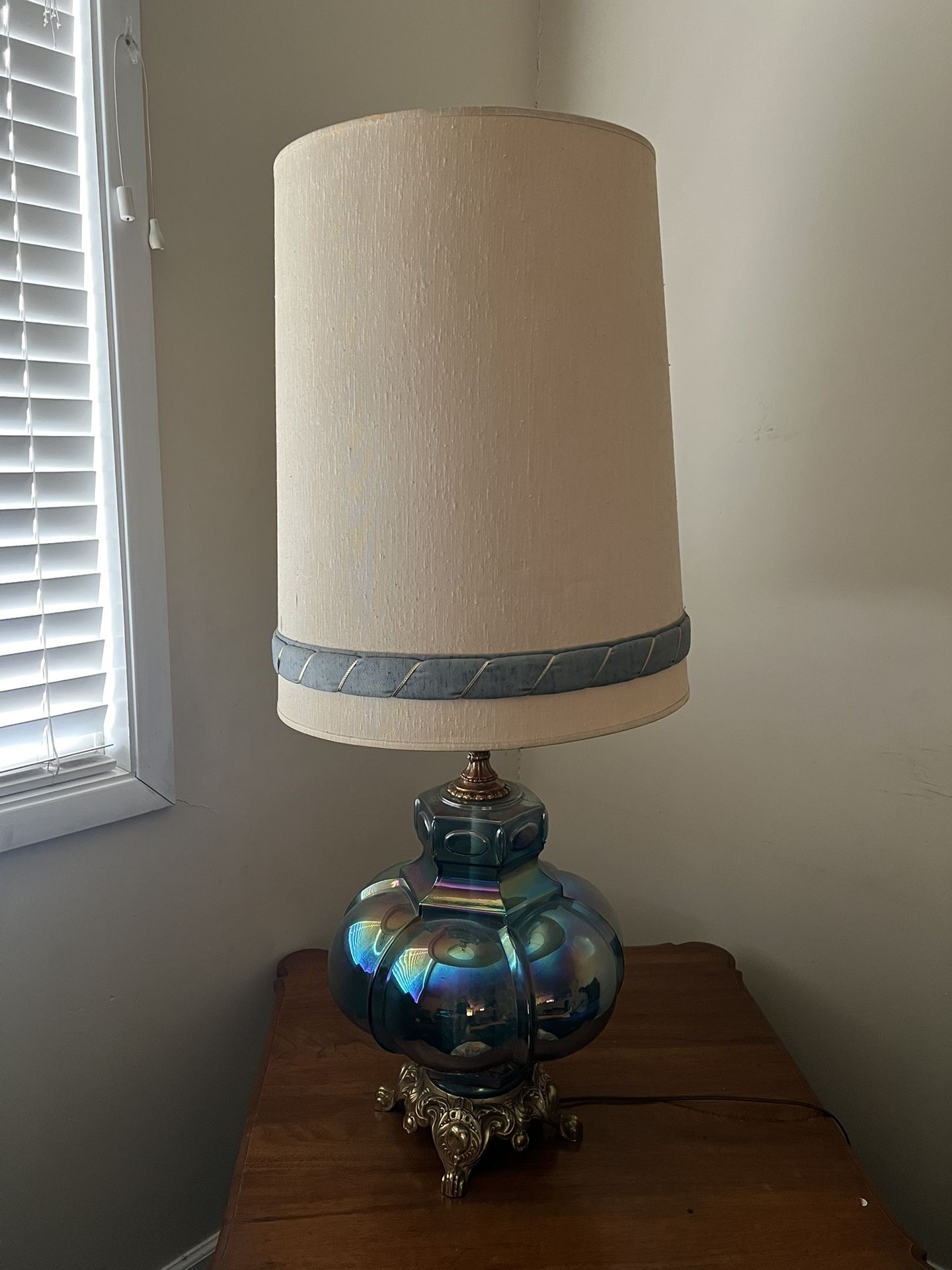 Vintage 1972 Glass Table Lamp