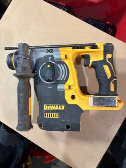 DEWALT 1 inch SDS