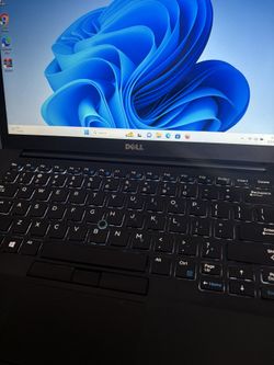 Dell Laptop 14” I5 7th Gen 2018 Window 11 With Adapter Charger 