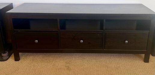 Beautiful IKEA HEMNES 58” TV stand