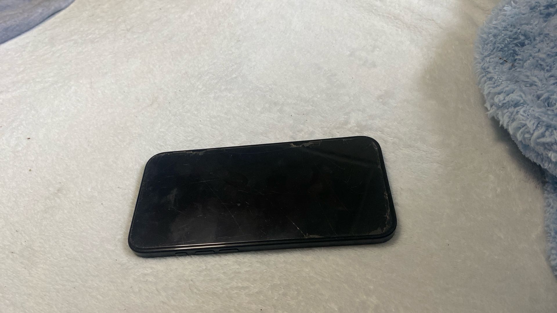 iPhone 16 Plus (black) 