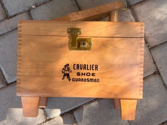 Cavalier Shoe Guardsman Wooden Shoe Shine Box