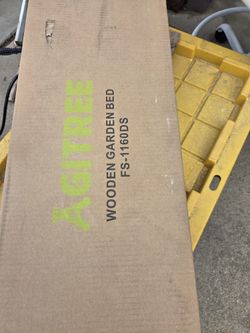 Agritree garden bed brand new in box!