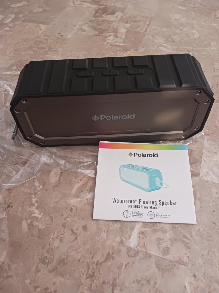 BRAND NEW POLAROID FLOATING SPEAKER