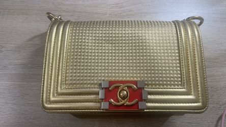 Chanel le Boy small- gold