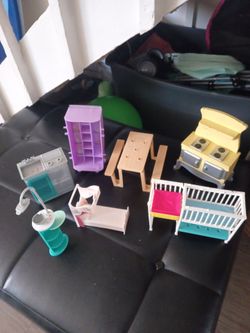 Dollhouse furniture