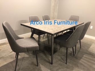 New 7pc. Dining table set