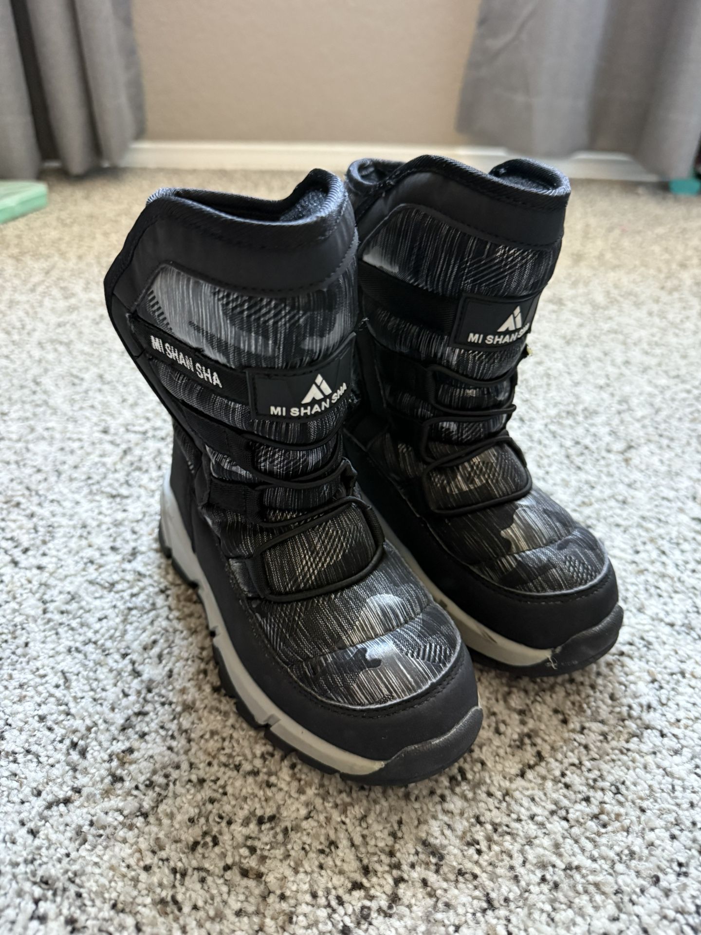 Boys Snow Boots Size 11.5 or 12