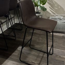 4 Counter Height Bar Stools