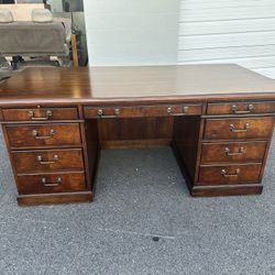 OFFICE/HOME DESK EXECUTIVE DESK 