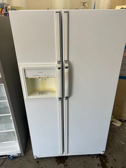 KITCHEN WHITE SIDE BY SIDE REFRIGERATOR