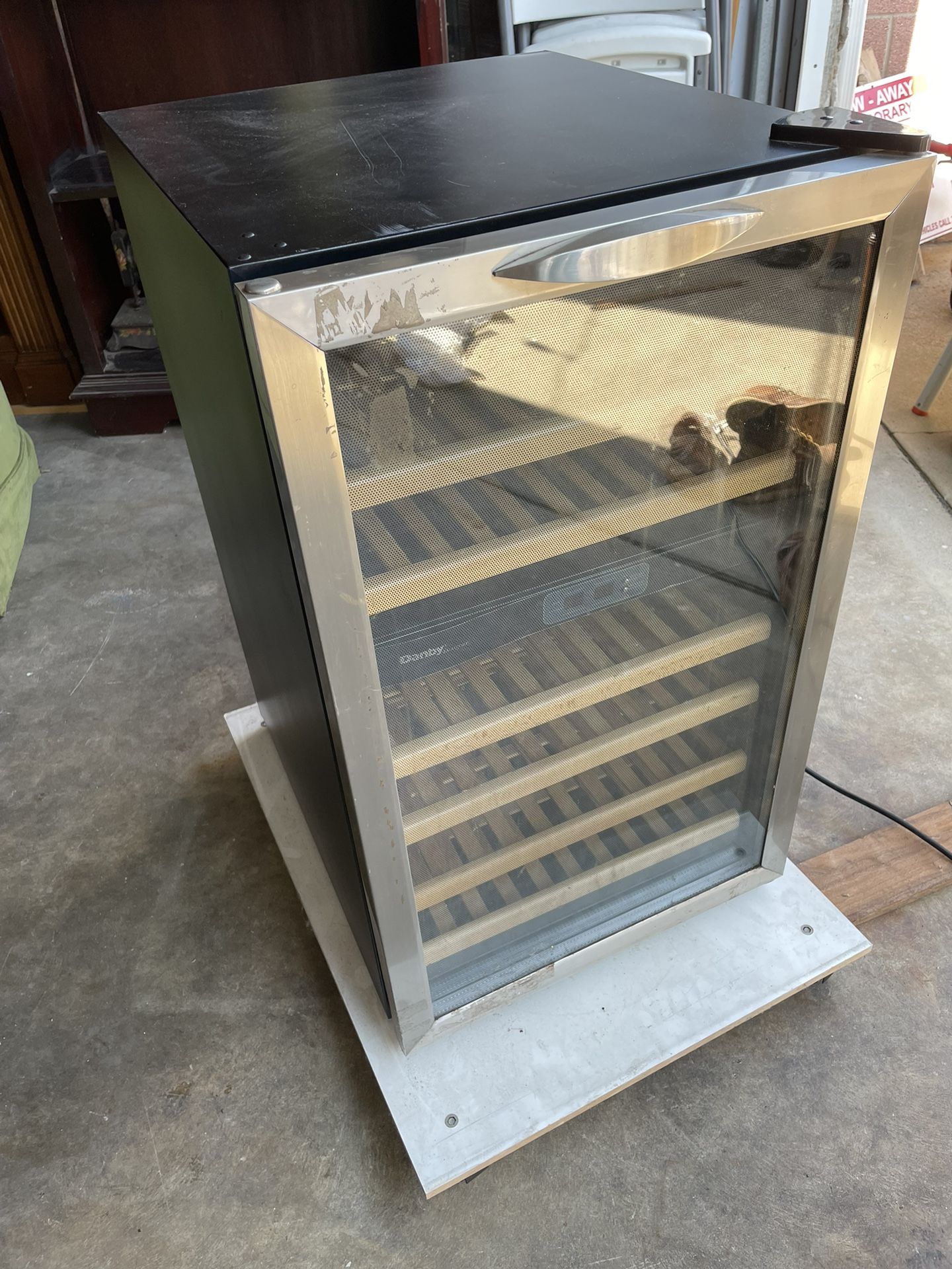 Wine Cooler Mini Cellar by Danby