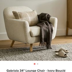 Gabriola 34" Boucle Lounge Chairs 