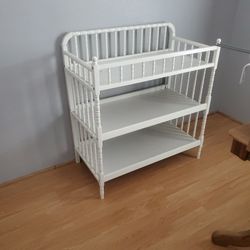 White changing Table