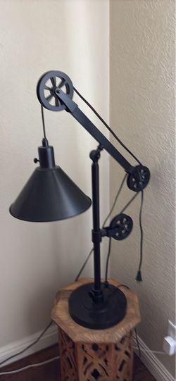 Industrial Pulley Desk Lamp Matte Black