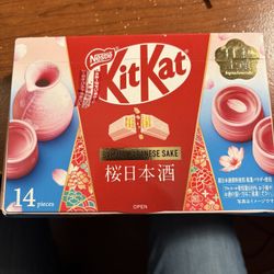 Sakura Japanese Sake KitKat 14 Pieces