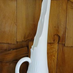 Magnificent Vintage Fenton Swung Milk Glass Vase