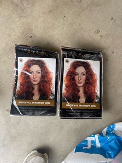 2 wigs