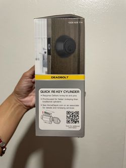 Defiant Deadbolt with Quick Re-Key Cylinder