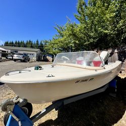 Weekend Sale Special!! 1968 Reinell Classic Boat
