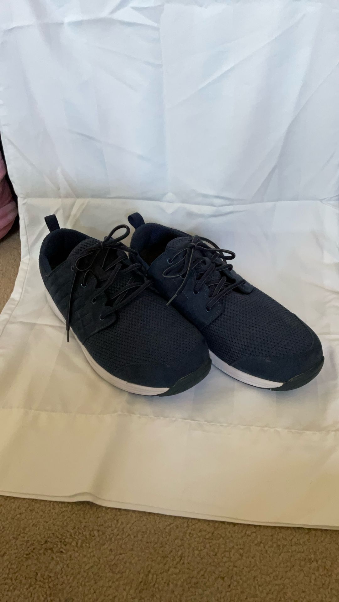 Men’s Size 13 X-wide Sneakers