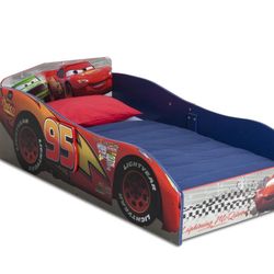 Like NEW Lightning McQueen Car Bed 
