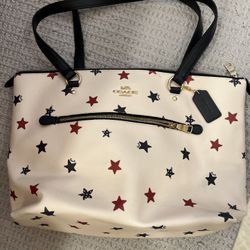 Coach Gallery Purse 