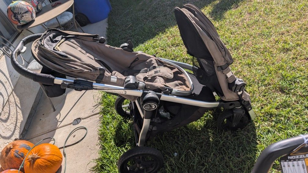 City Select Double Stroller w-attachments