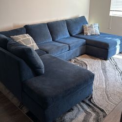 Colby Navy Blue Sectional