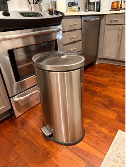 Stainless Steel Step Trash Can 40L 10.6gal