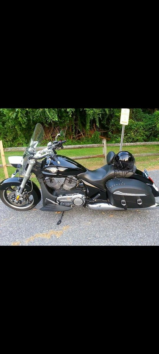 2011 Victory Cross road