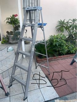 Excellent condition 6 feet and more sizes available aluminum ladder’s