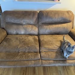 Free Reclining Sofa
