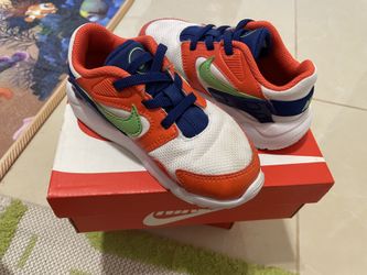 Nike Little Air Max And Nike Victory