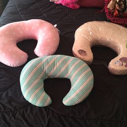 Boppy pillows